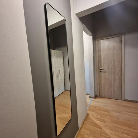 Closer 