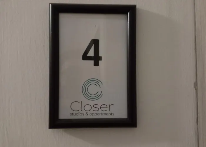 Closer 