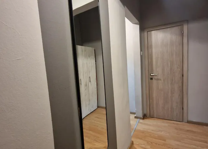 Closer 